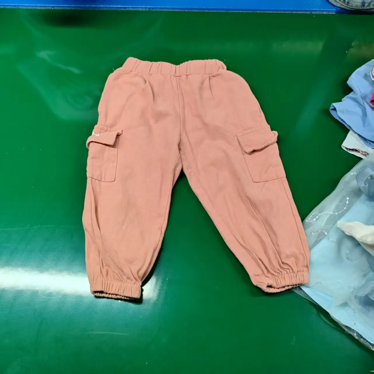 Ropa de verano de segunda mano para niños de alta calidad y en venta