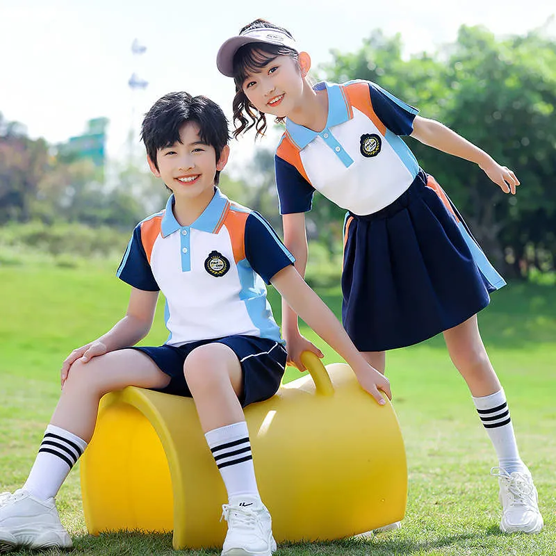 Detalle uniforme escolar