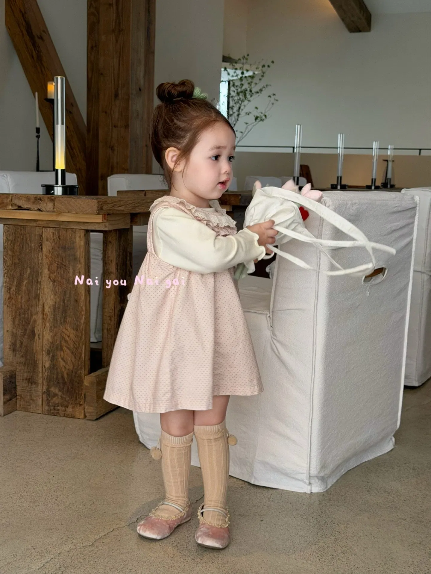 Ropa para niñas pequeñas con vestido y camiseta para el vestuario infantil