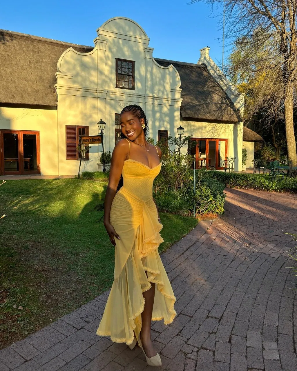 Vestido de playa con tirantes caídos, conjunto de falda ajustada de encaje transparente y sexy