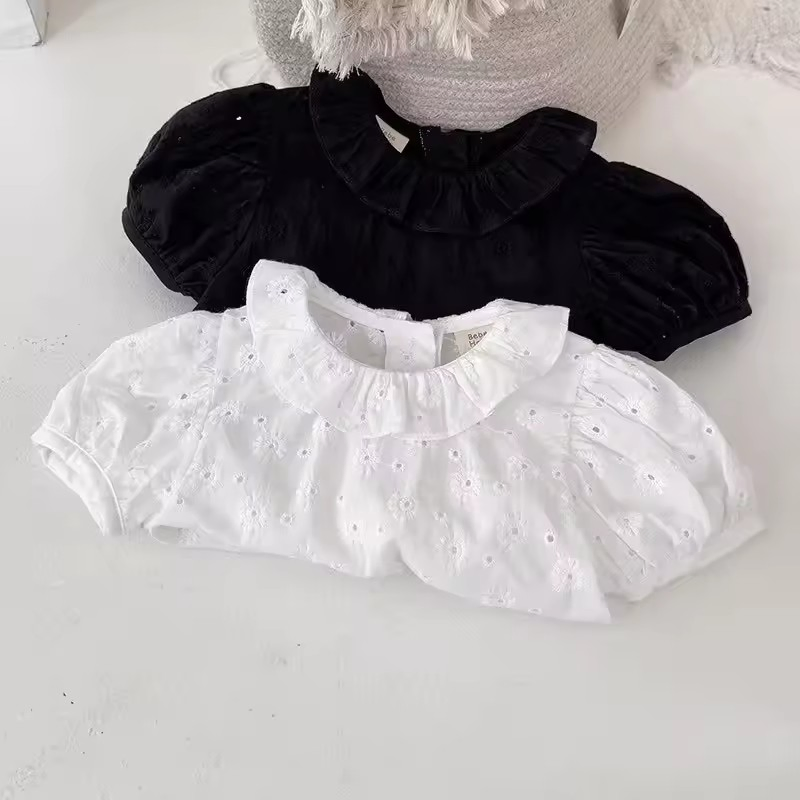 Camiseta de algodón de manga corta de alta calidad para niñas, ropa infantil para el verano. 25-Piece Diseño de encaje abierto, estilo de muñeca a la moda