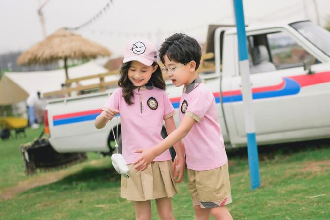 Uniformes médicos Scrubs Uniformes de verano para niños de primaria y secundaria/Se pueden exportar uniformes escolares transpirables y absorbentes de sudor nuevos