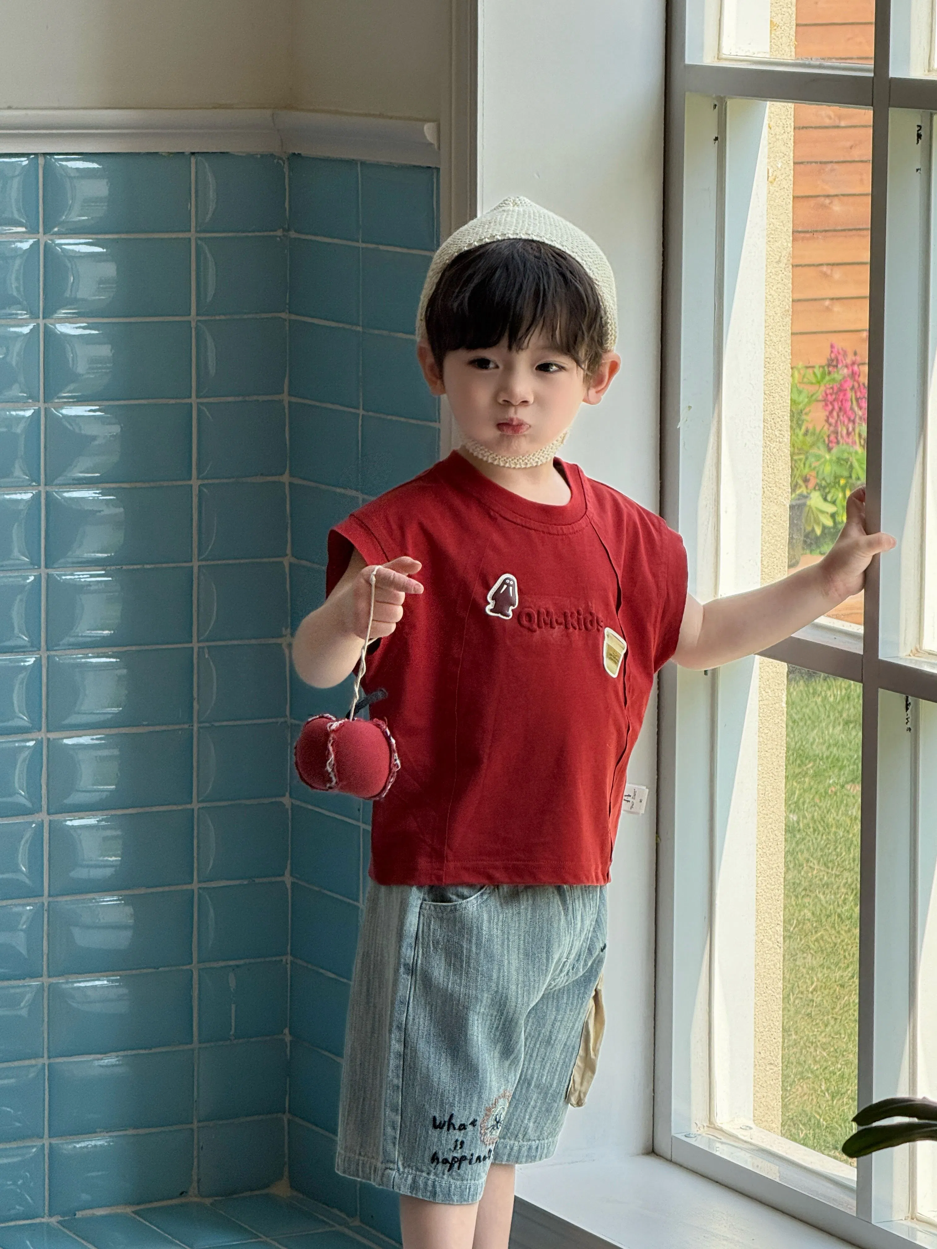 Ropa de camiseta para niños con pantalones cortos de mezclilla