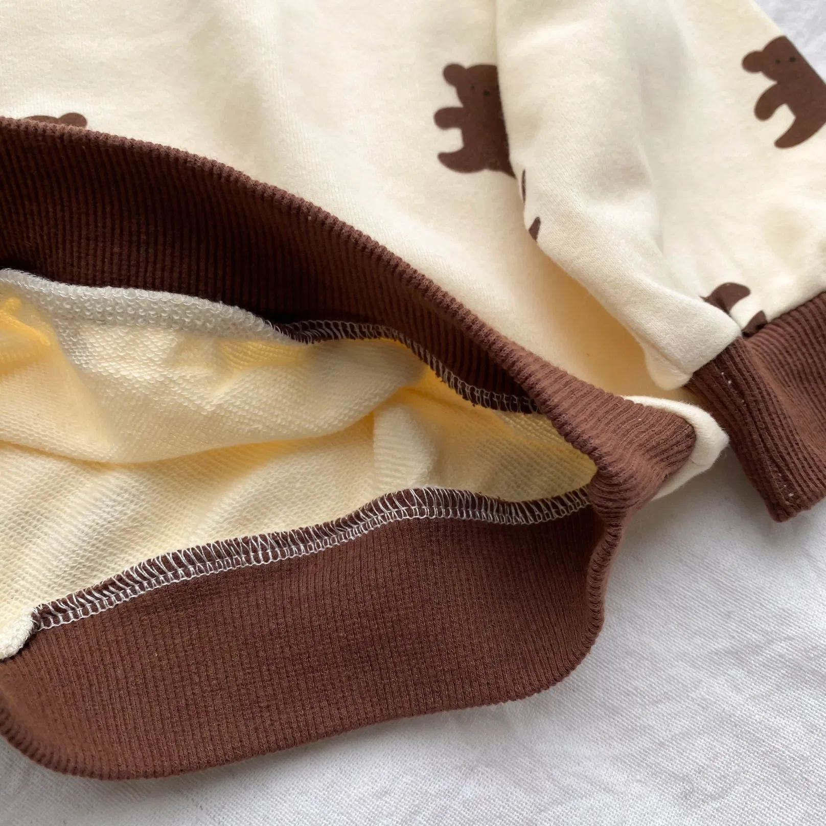 Conjunto de pijamas para niños, ropa de otoño para bebés, clase A, 100% algodón, nuevo estilo de ropa infantil de otoño, pantalones de otoño, ropa de casa para hombres
