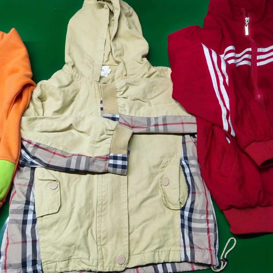 Ropa de primavera/otoño de segunda mano para niños