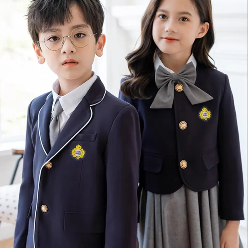 Estilos de telas para uniformes de actividades escolares