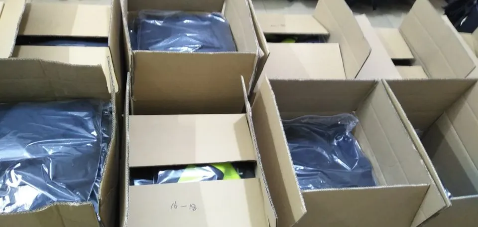 Cajas de cartón listas para envío