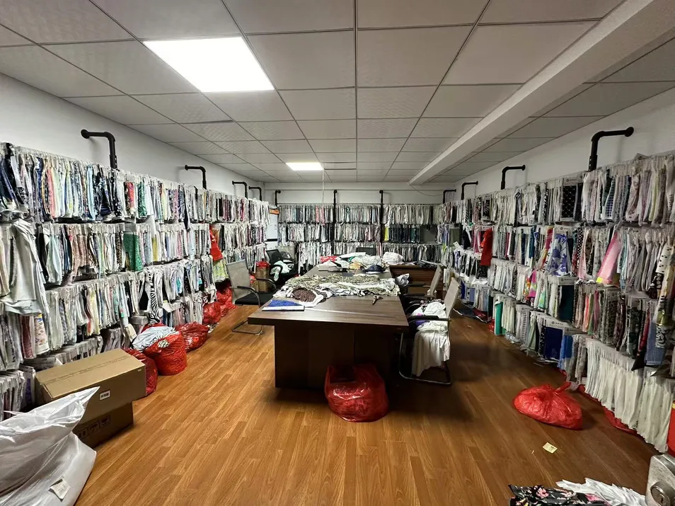 Sala de selección de telas e hilados