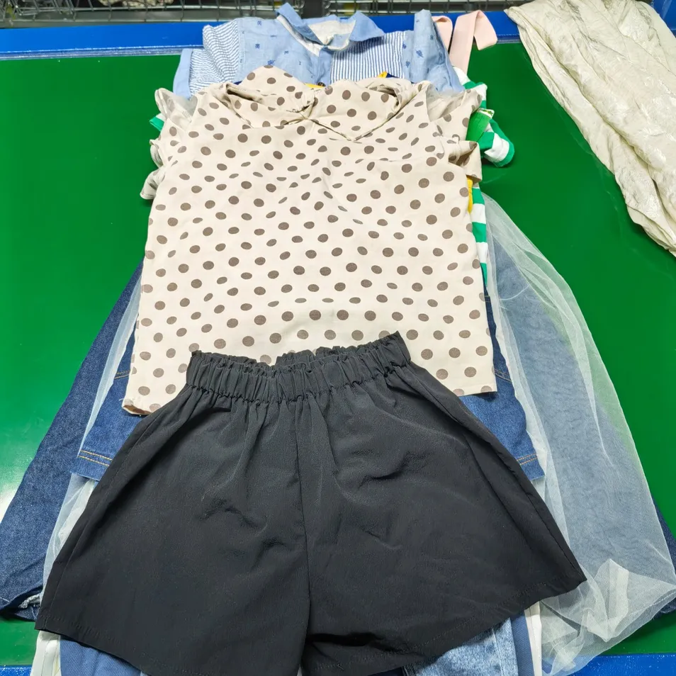 Ropa de verano de segunda mano para niños de alta calidad y en venta