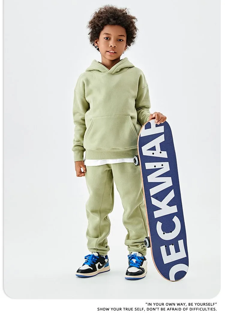 Detalle de joggers infantil