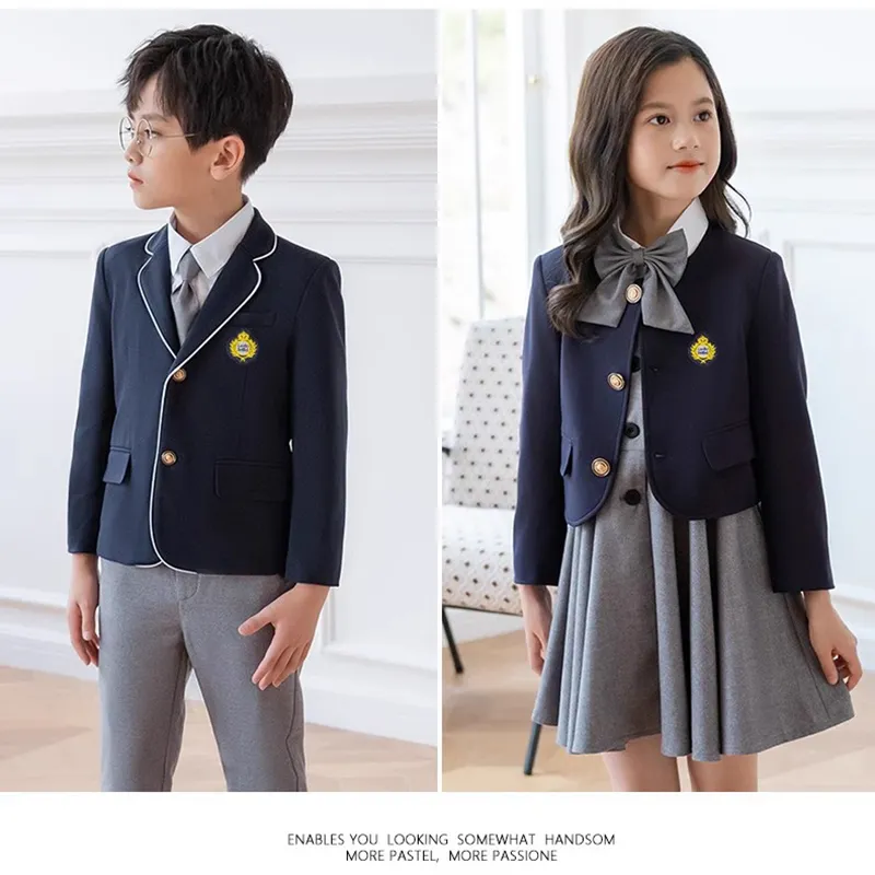 Uniformes modernos para escuelas y graduaciones