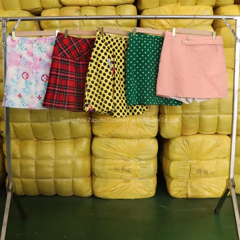 Pacas de ropa usada para África