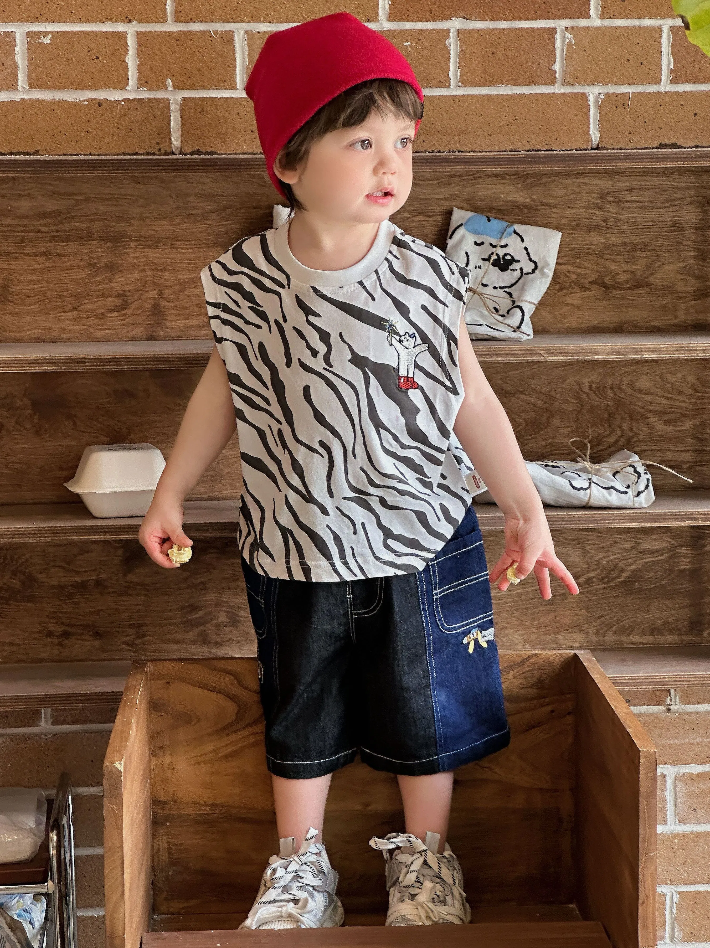 Conjunto de ropa para niños para el verano con camiseta de algodón y pantalones cortos
