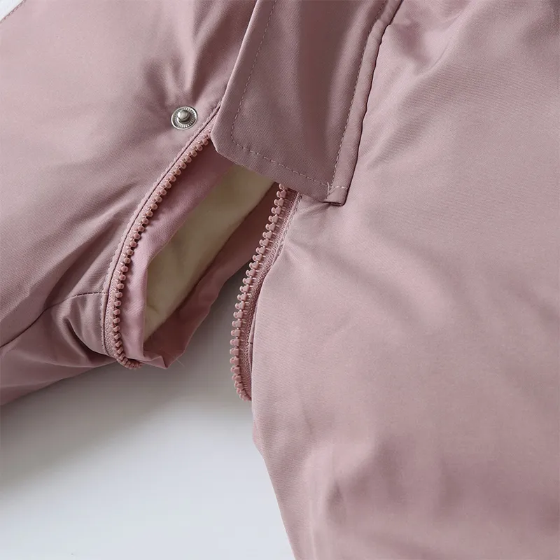 Detalle de puños y costuras