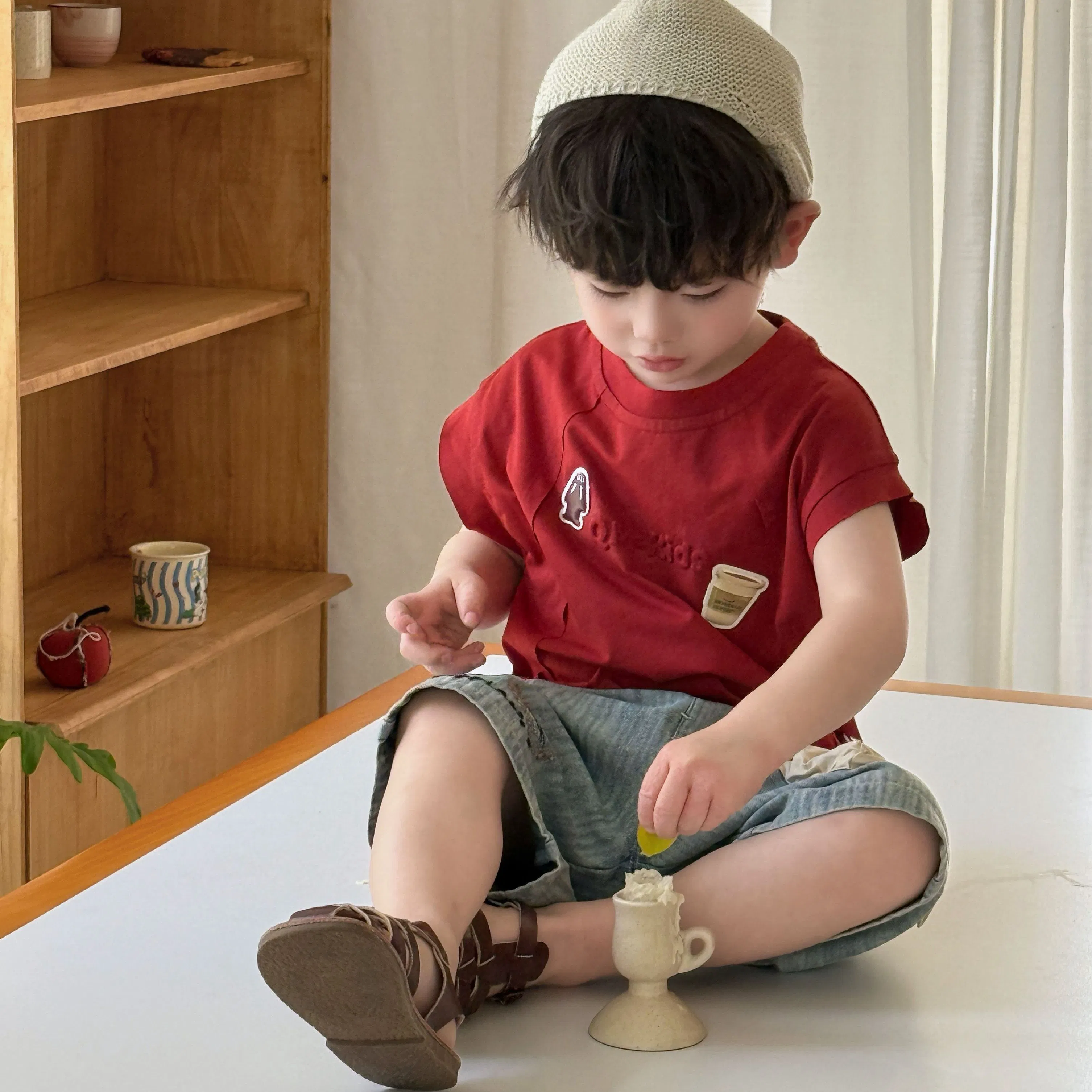 Ropa de camiseta para niños con pantalones cortos de mezclilla para conjuntos completos de niños