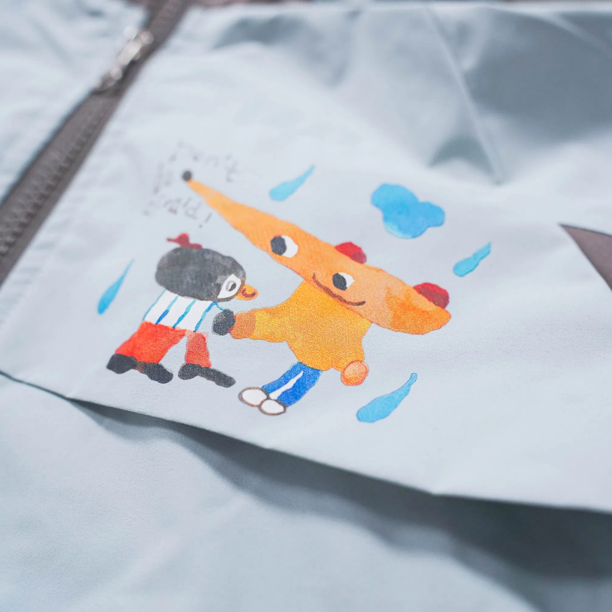 Chaqueta con capucha personalizable para niños, ideal para el vestuario infantil y la moda infantil