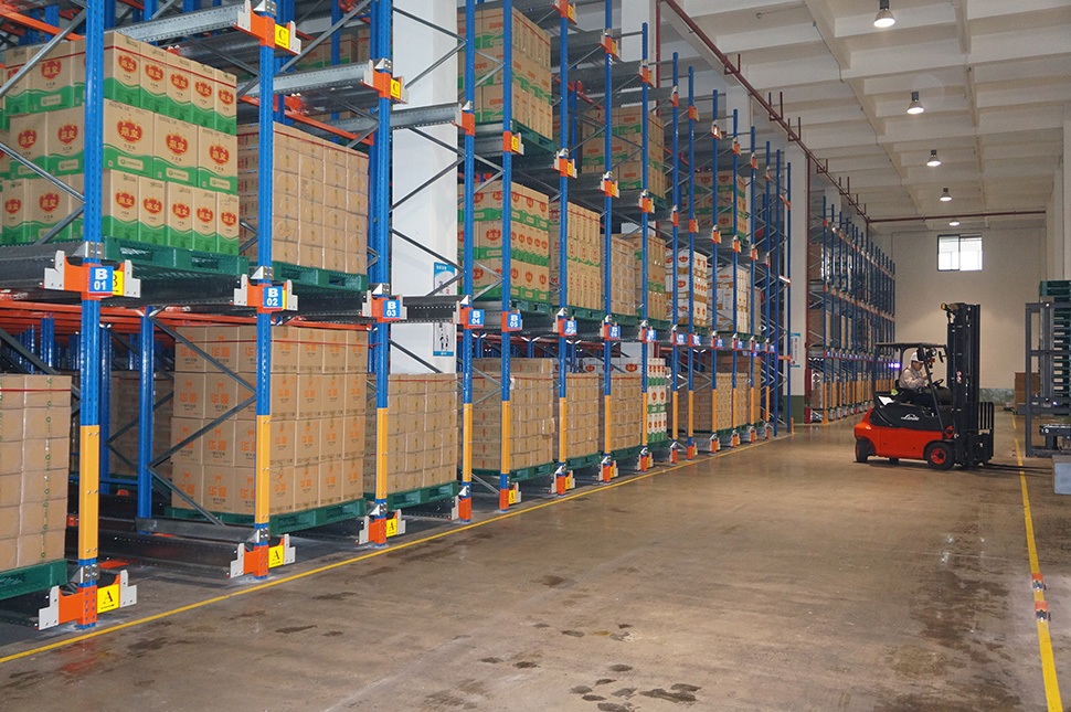 Warehouse Storage Rack Use Cold Room Steel Heavy Duty Drive in Pallet Racking System