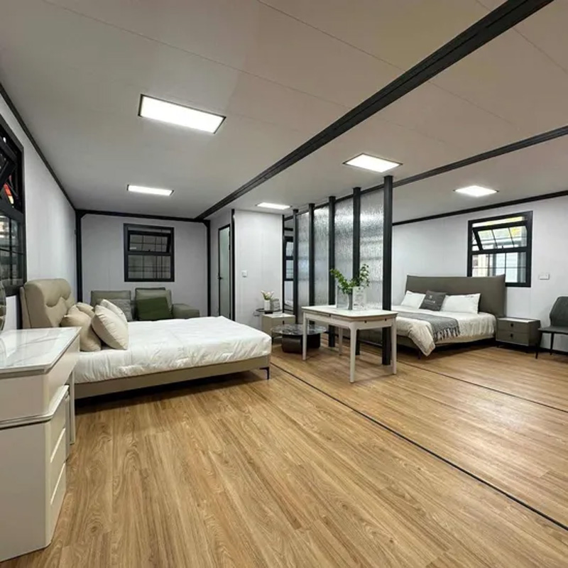 40FT منزل حاوية هيدروليكية مزدوجة الأجنحة قابلة للتوسع، 3-Bedroom كابينة تخييم مفروشة، مبنى حديث مسبق الصنع متكامل، منزل متنقل قابل للتحريك