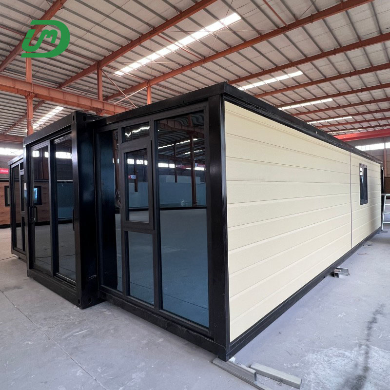 منزل صديق للبيئة 30FT مع داخل واسع وتصميم قابل للتوسع