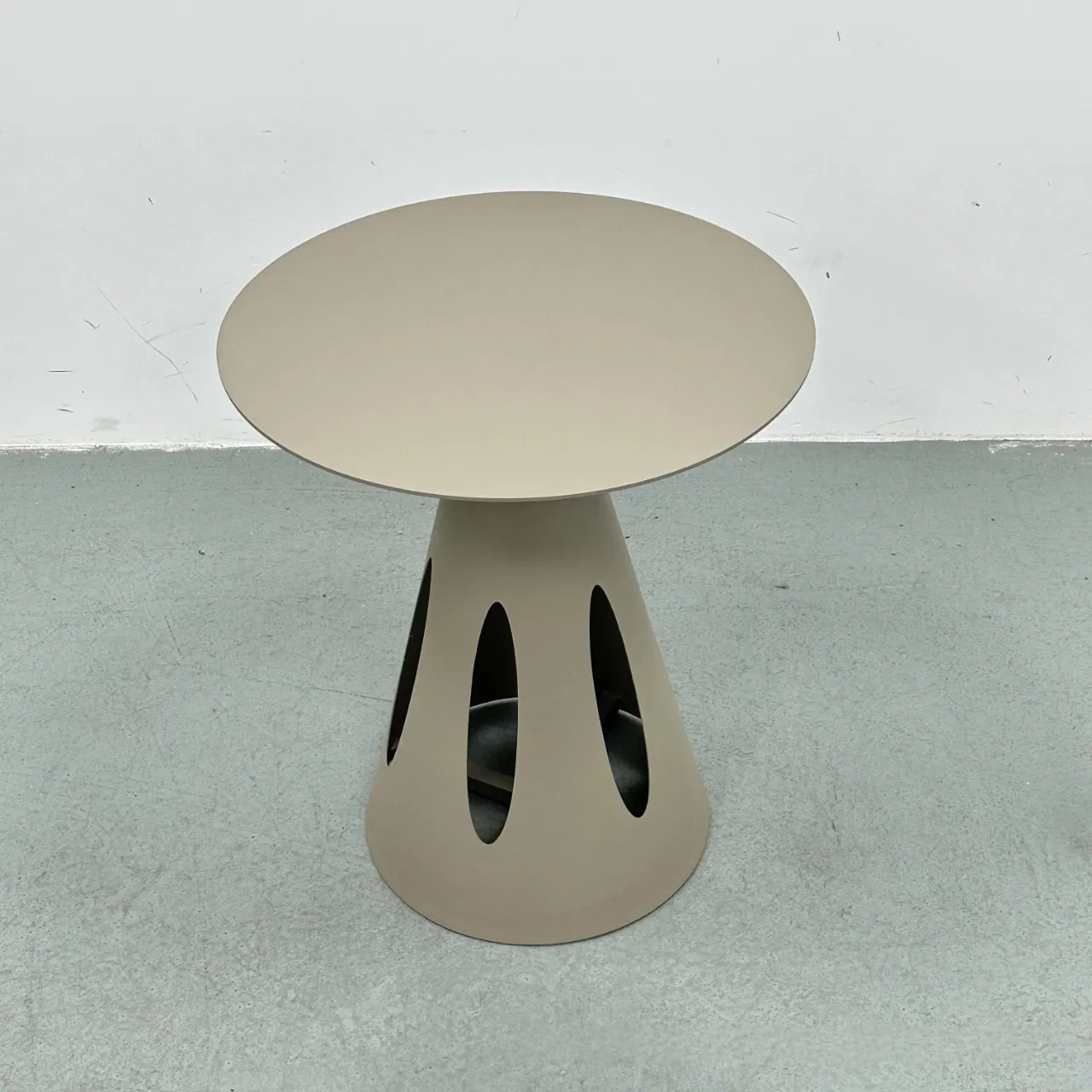 Luxury Modern Style Outdoor Garden Dining Set Patio Rattan Furniture for Restaurant and Hotel Outside Table and Chairs