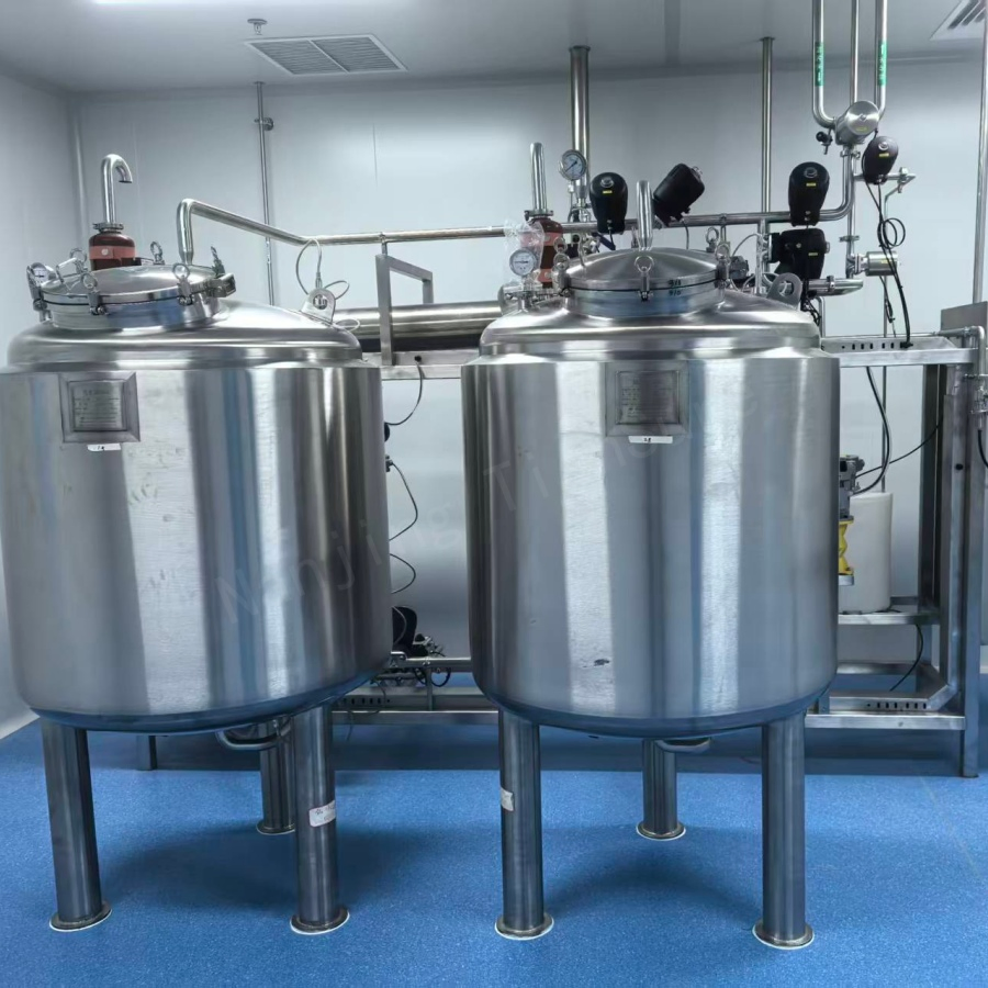 High Purity Liquid Preparation and Mixing System Plant and Equipment with Modular Skid and Storage Vessel for Pharmaceutical Use