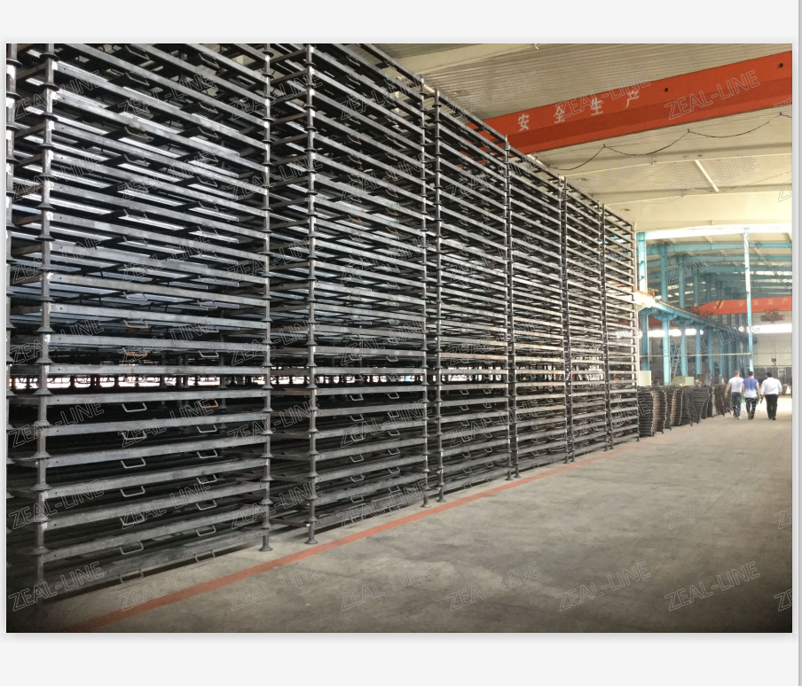 Reliable Tire Storage Solution with Moveable Heavy-Duty Tire Holder