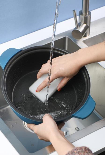 Removable Heating Plate Electric Deep Pot and Grill Pan 26cm