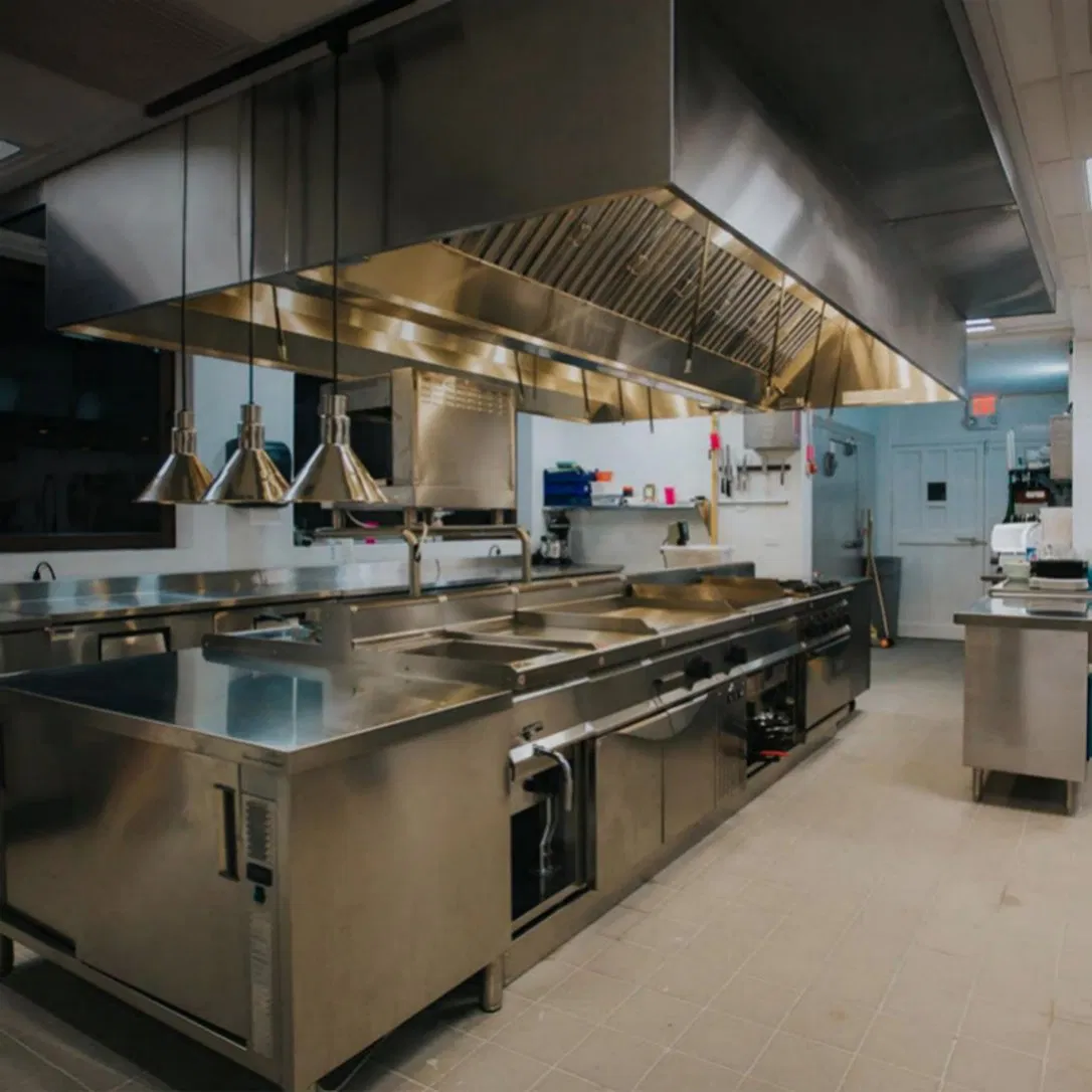 Professional Kitchen System for Hotel Banquet Departments with Mobile Equipment and Storage