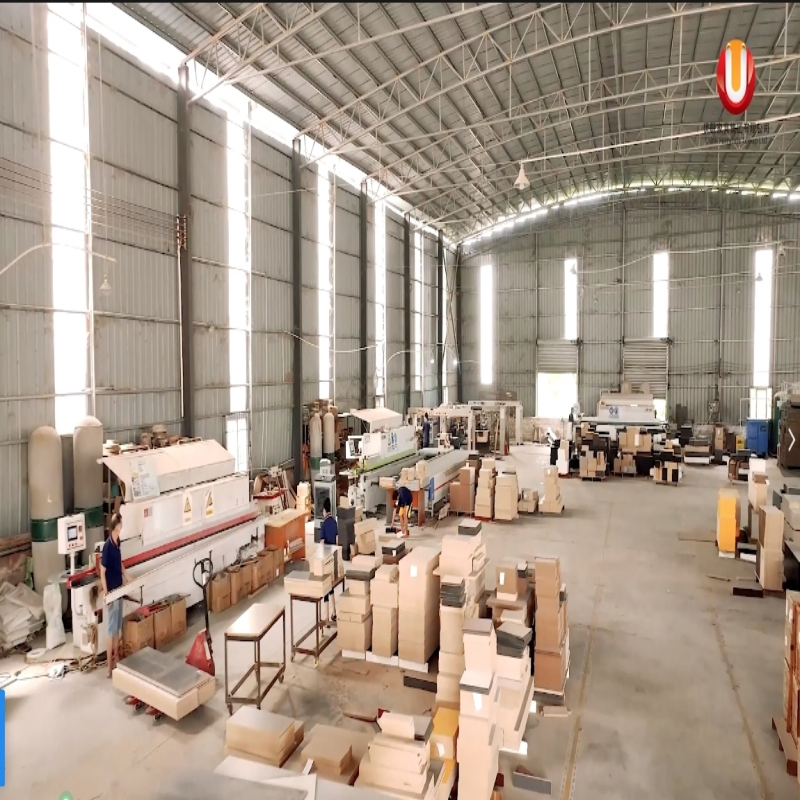 New Design Bedroom Furniture Walk-in Wardrobe Closets Custom Modern Bed Room Wood Wooden Glass Door with Wardrobe