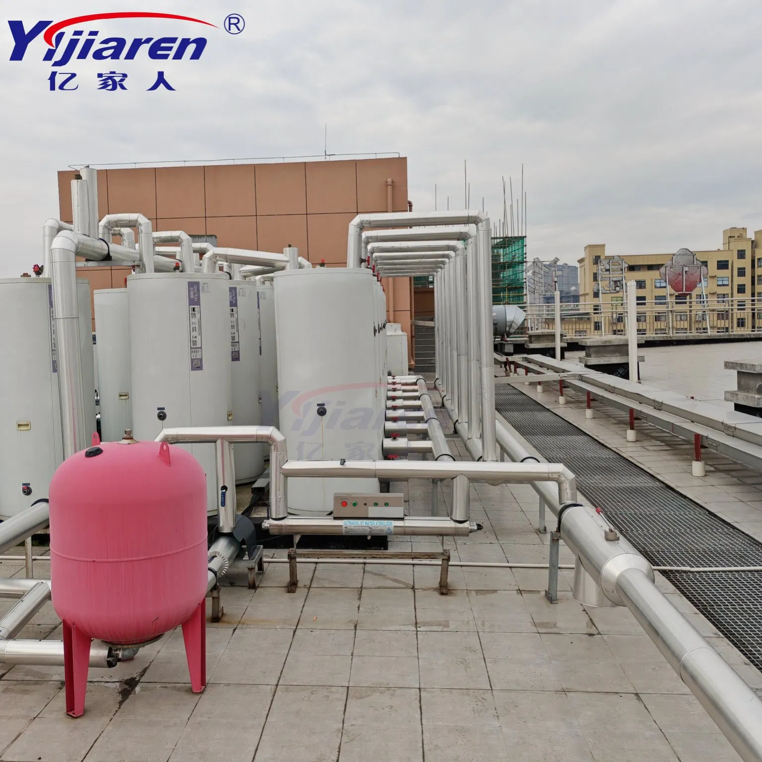 Energy Efficient Heat Pump System for Commercial Water Heating Needs Tank