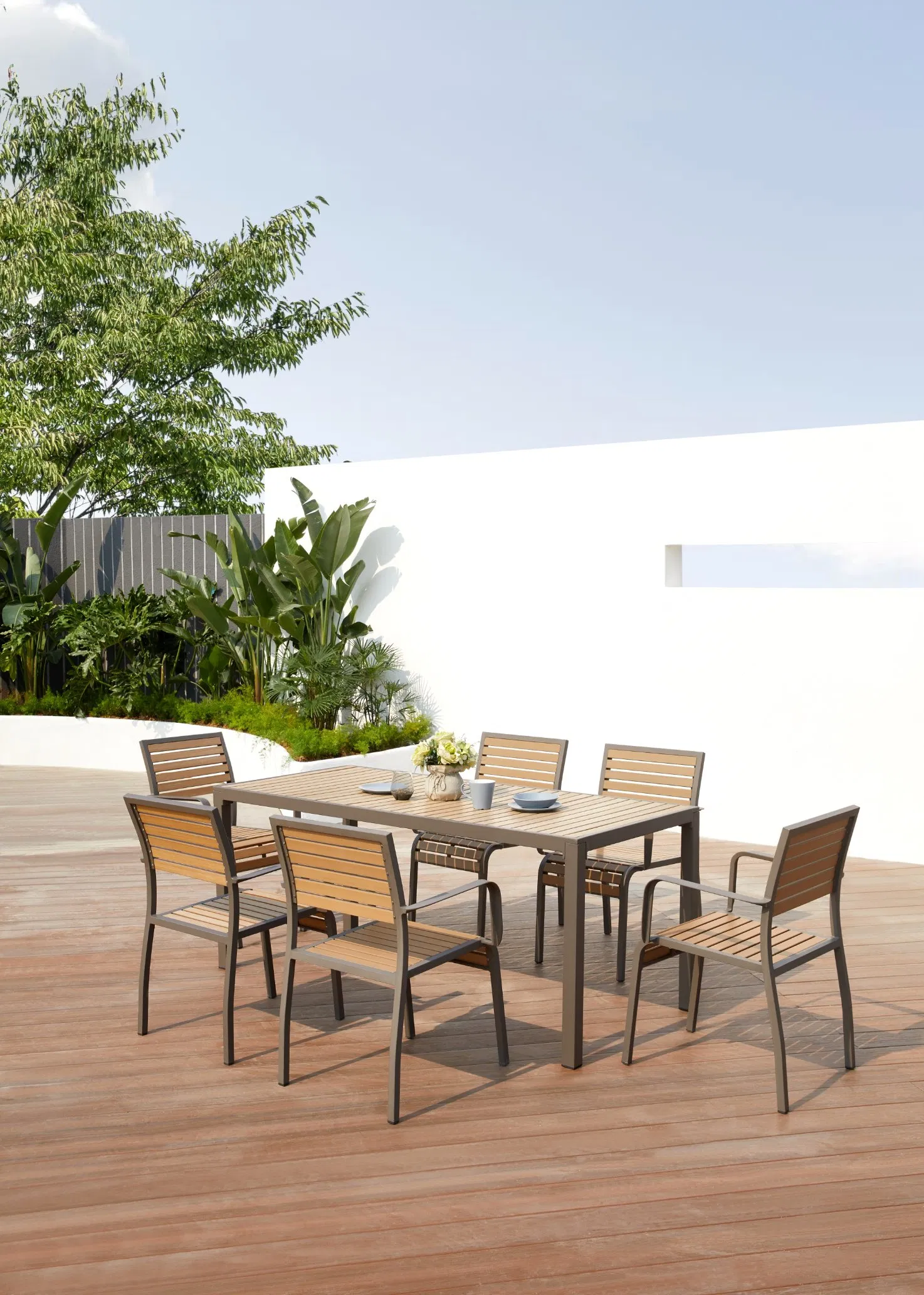 Factory Price Garden Furniture Restaurant 4-6 People Minimalist Outdoor Dining Set