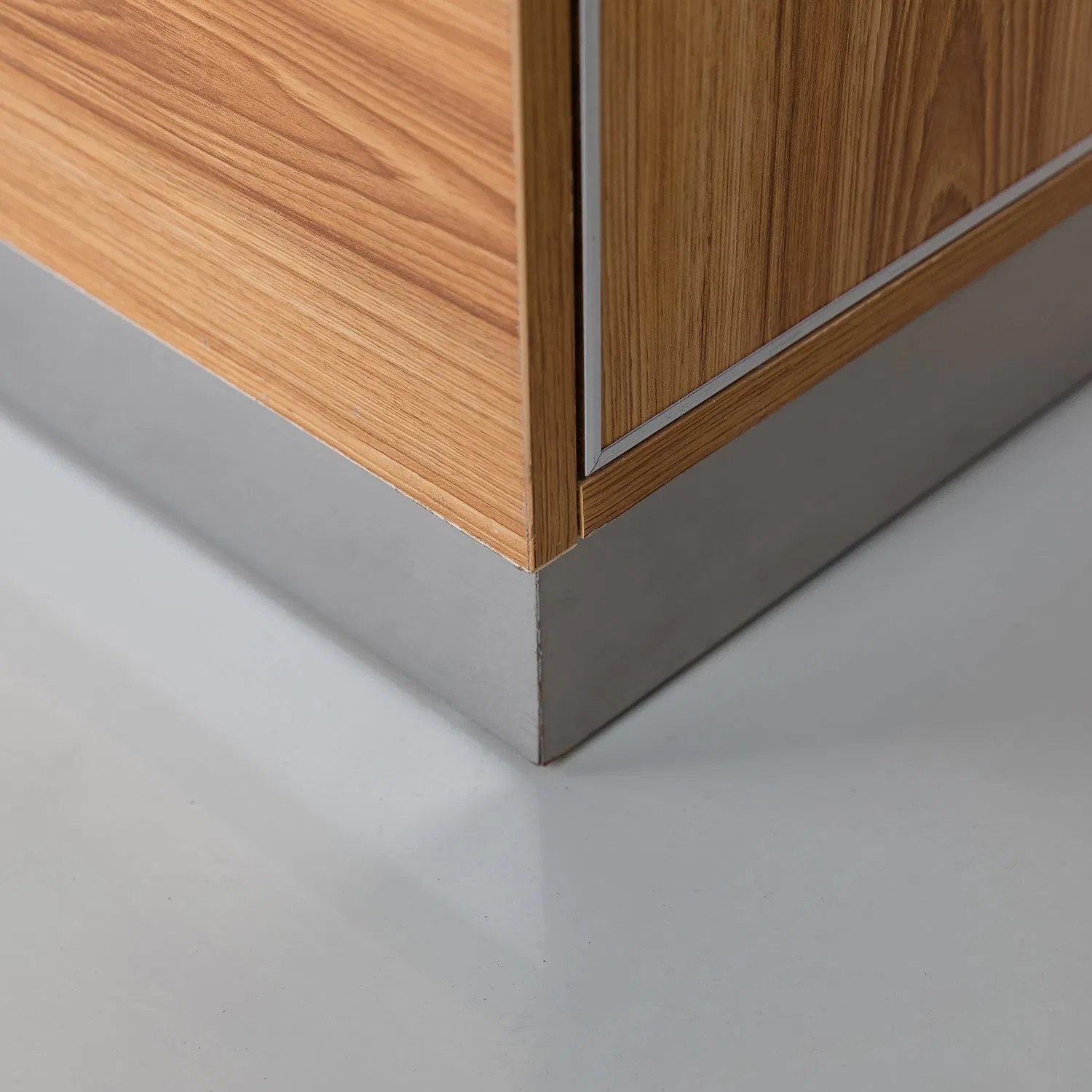 Efficient MDF Checkout Counter for Quick and Smooth Checkouts