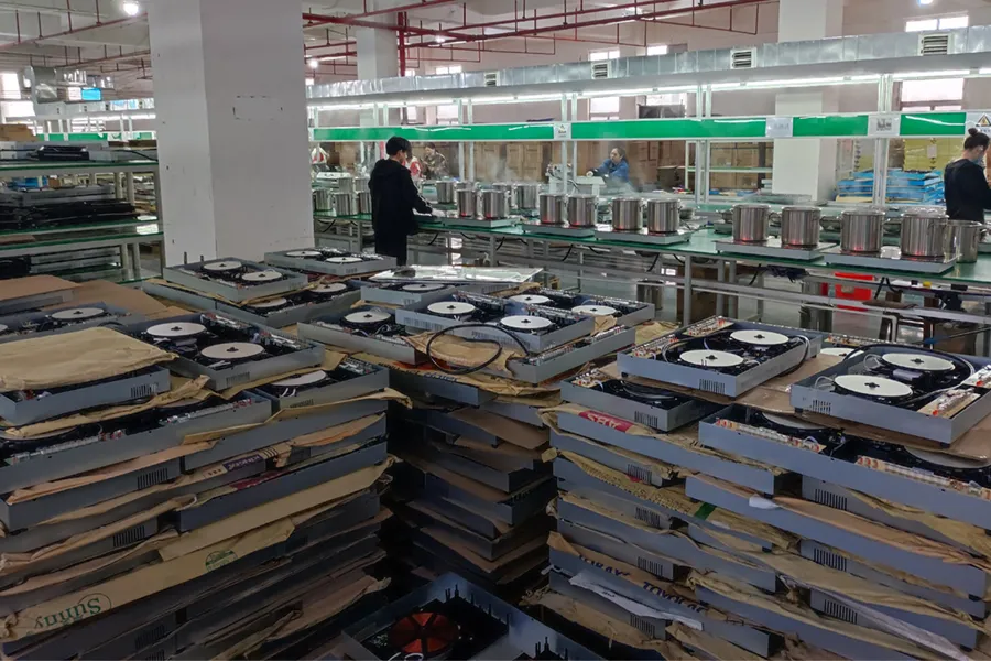 Induction Cooker View 3