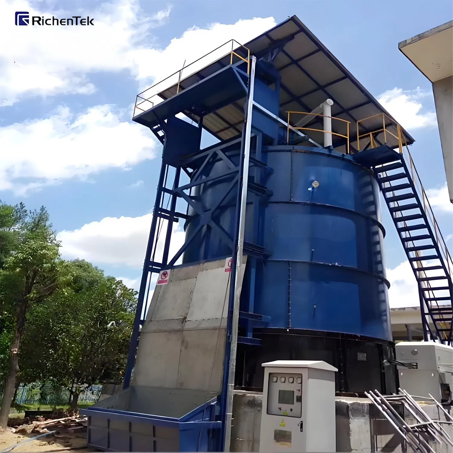 Eco-Friendly Fermentation Equipment-Energy-Efficient Vertical Compost Reactor: Natural Heat Circulation Reduces Heating Costs by 40%