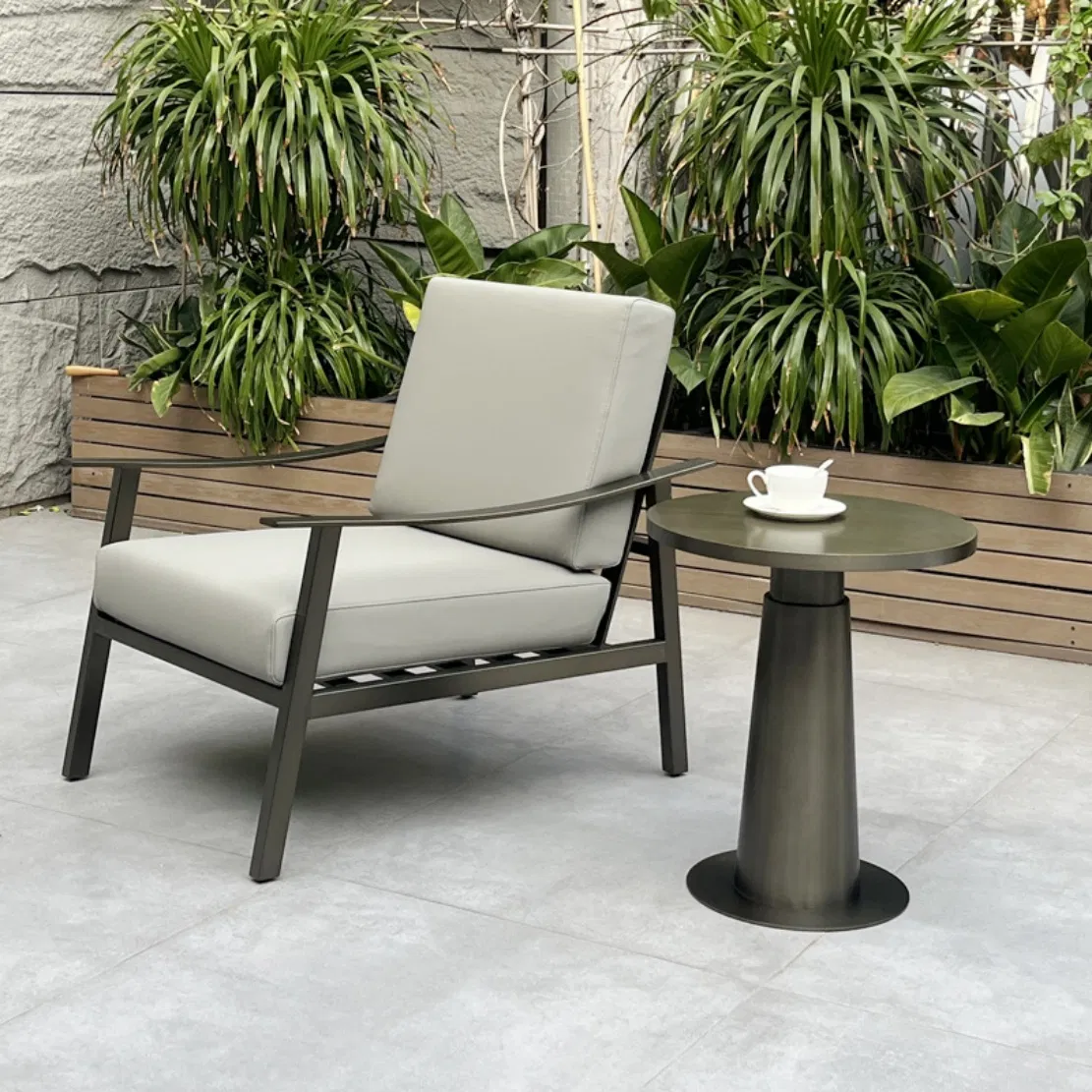 Low-Maintenance Fabric Outdoor Furniture with High Resilience Foam for Restaurant