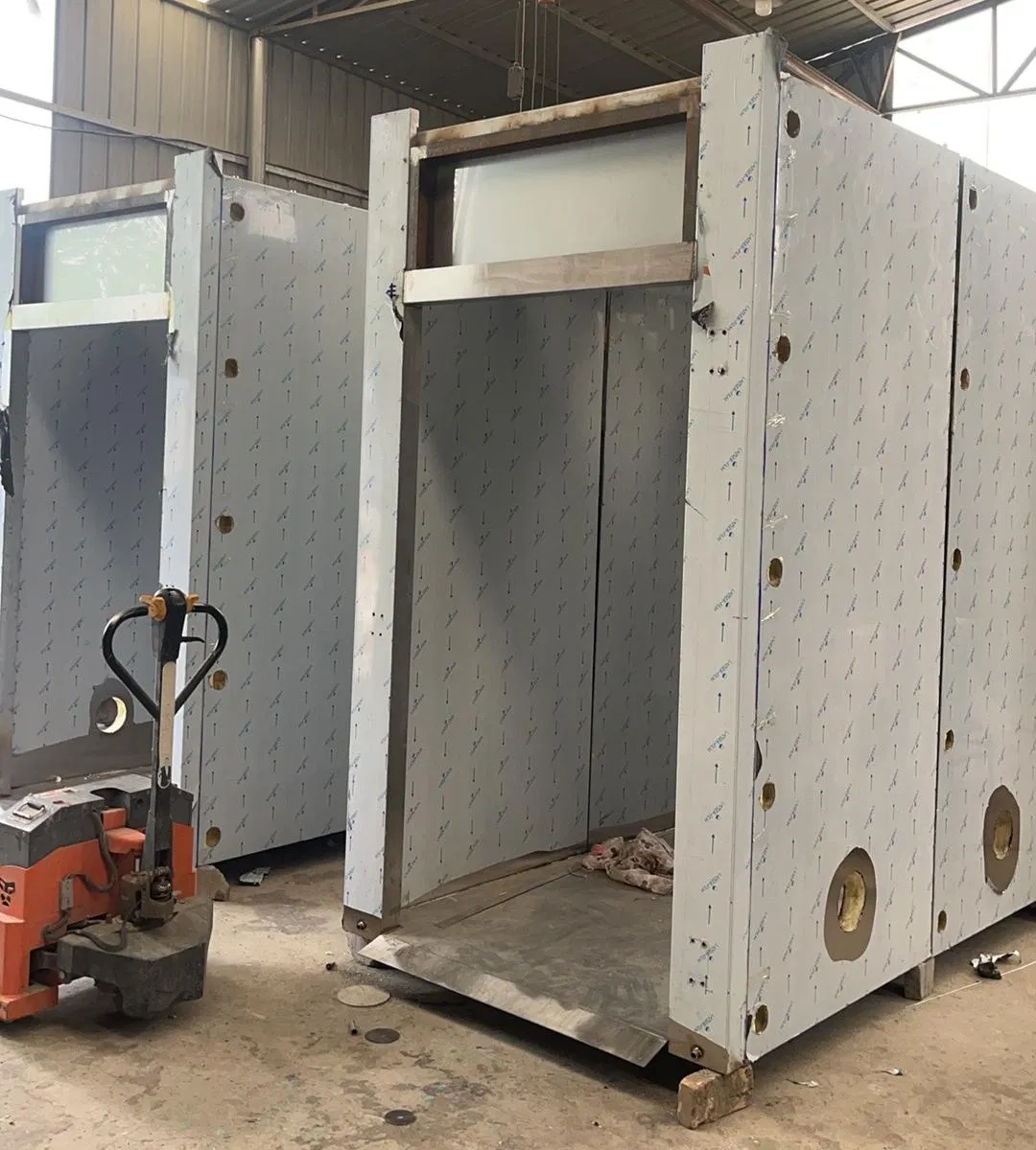 Smart Control Smokehouse System with Remote Monitoring Function