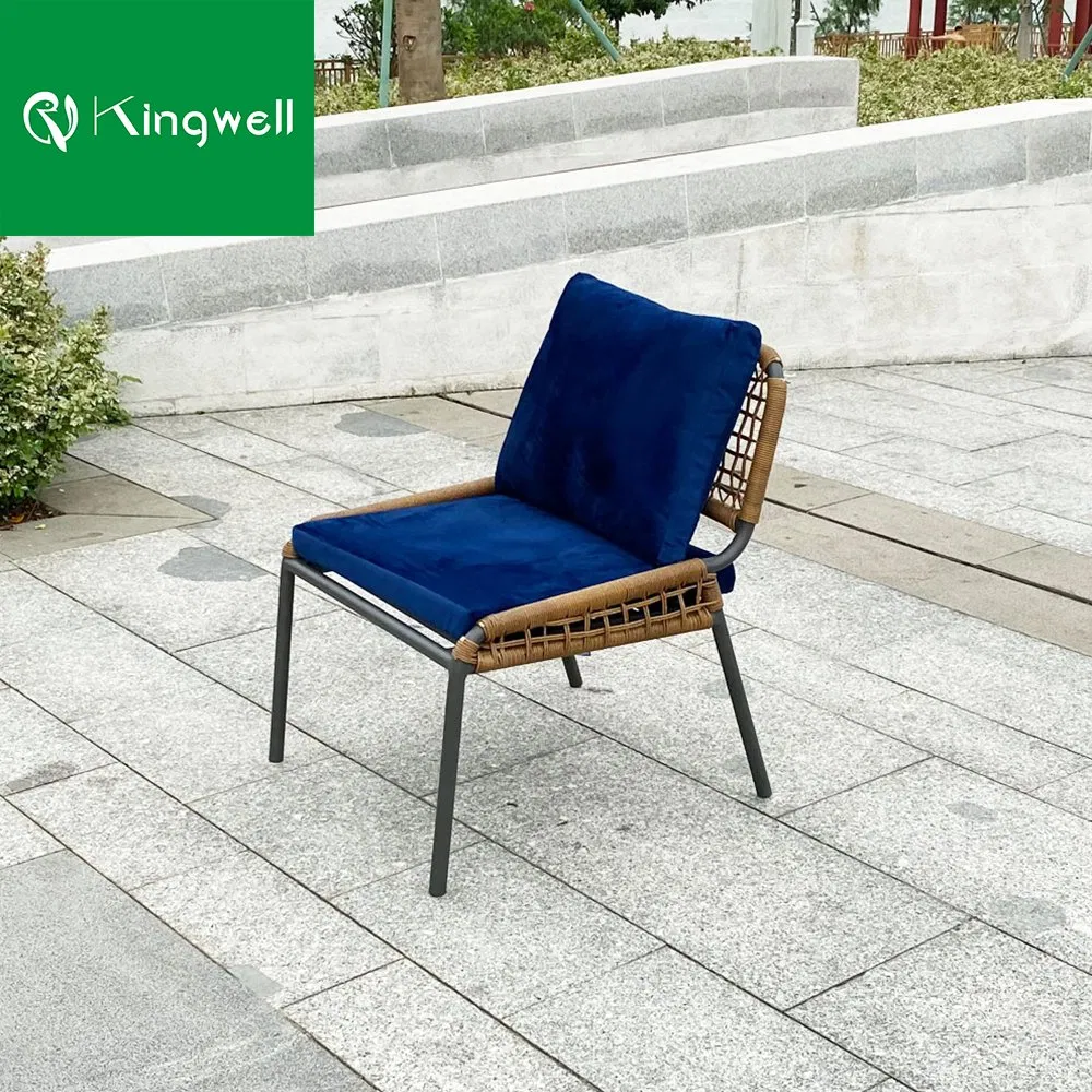 China Factory Sell Poly Rattan Dining Restaurant Fast Food Cafe Dinner Coffee Bistro Tables Set Outdoor Furniture