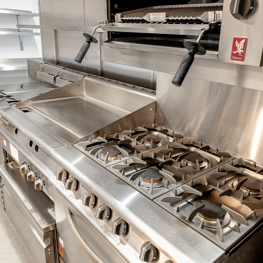 Commercial Kitchen Equipment for Hotel Food Preparation