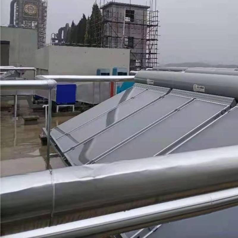High-Efficiency Solar Thermal Flat Plate Water Heater System