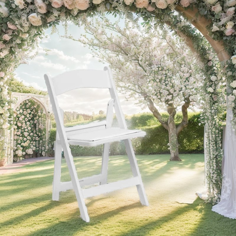 Versatile Plastic Restaurant Chairs for Dining ZG26-009