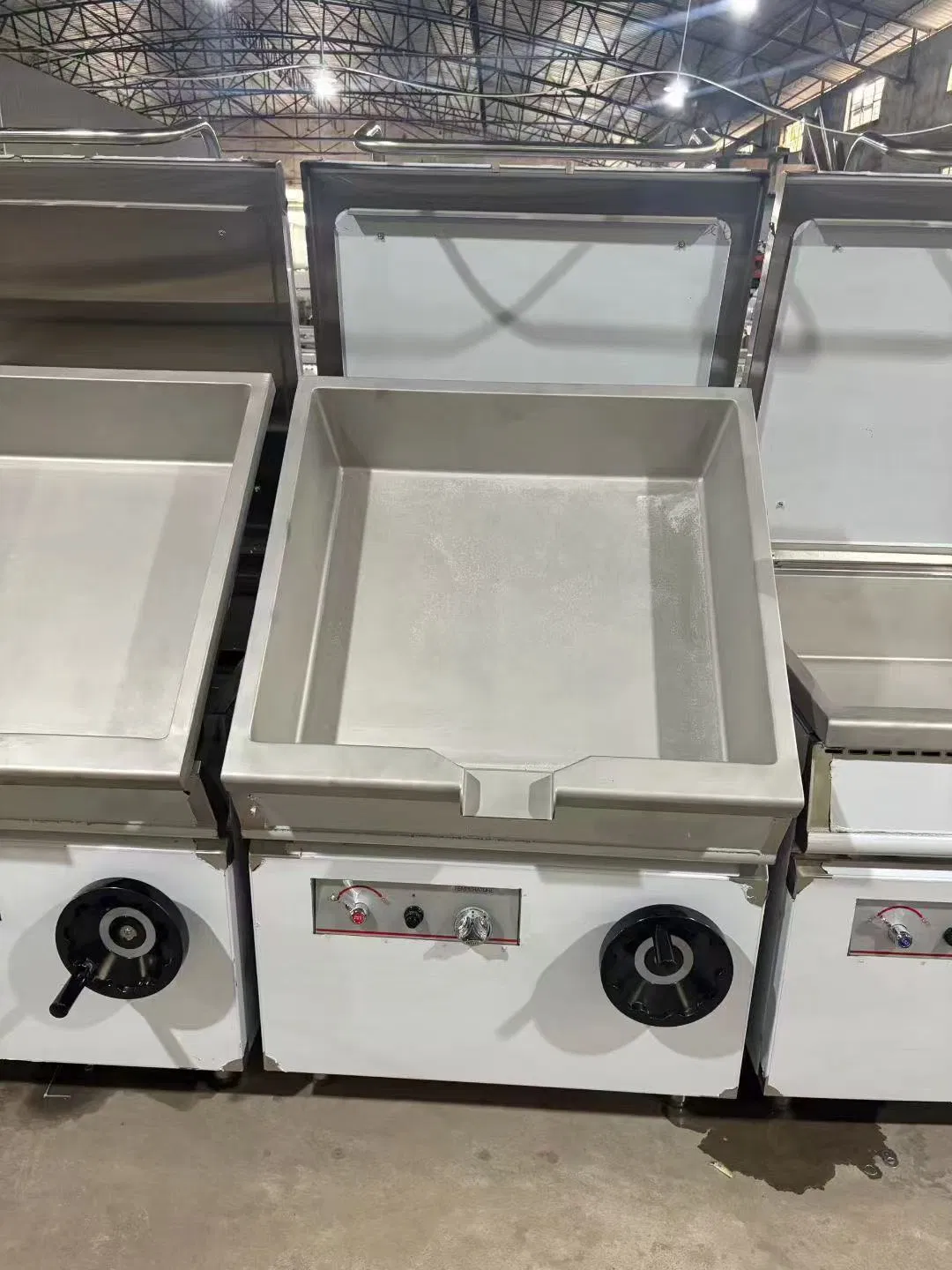 Commercial Kitchen Equipment Electric Tilting Braising Pan Gas Tilting Braising/Frying Pan for Restaurants and Hotels