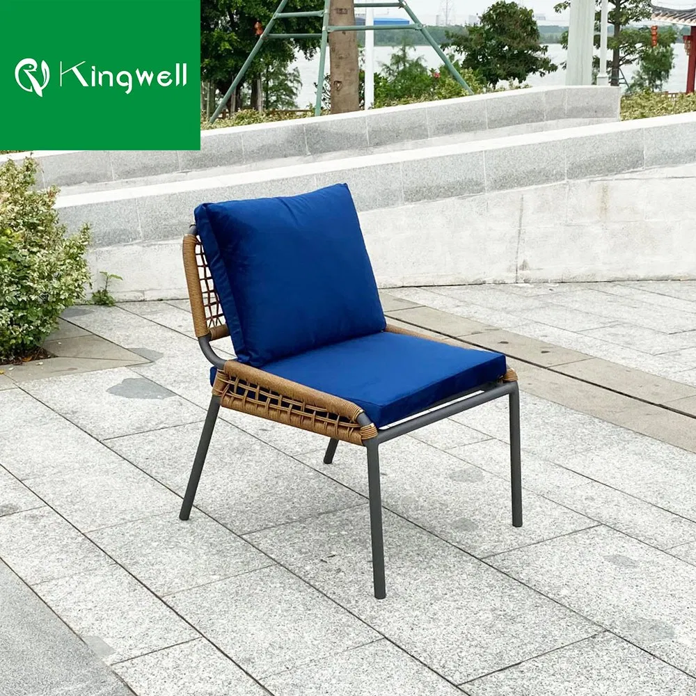 China Factory Sell Poly Rattan Dining Restaurant Fast Food Cafe Dinner Coffee Bistro Tables Set Outdoor Furniture