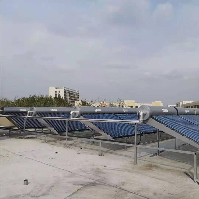 Advanced Commercial Solar Water Heating System for Efficient Use