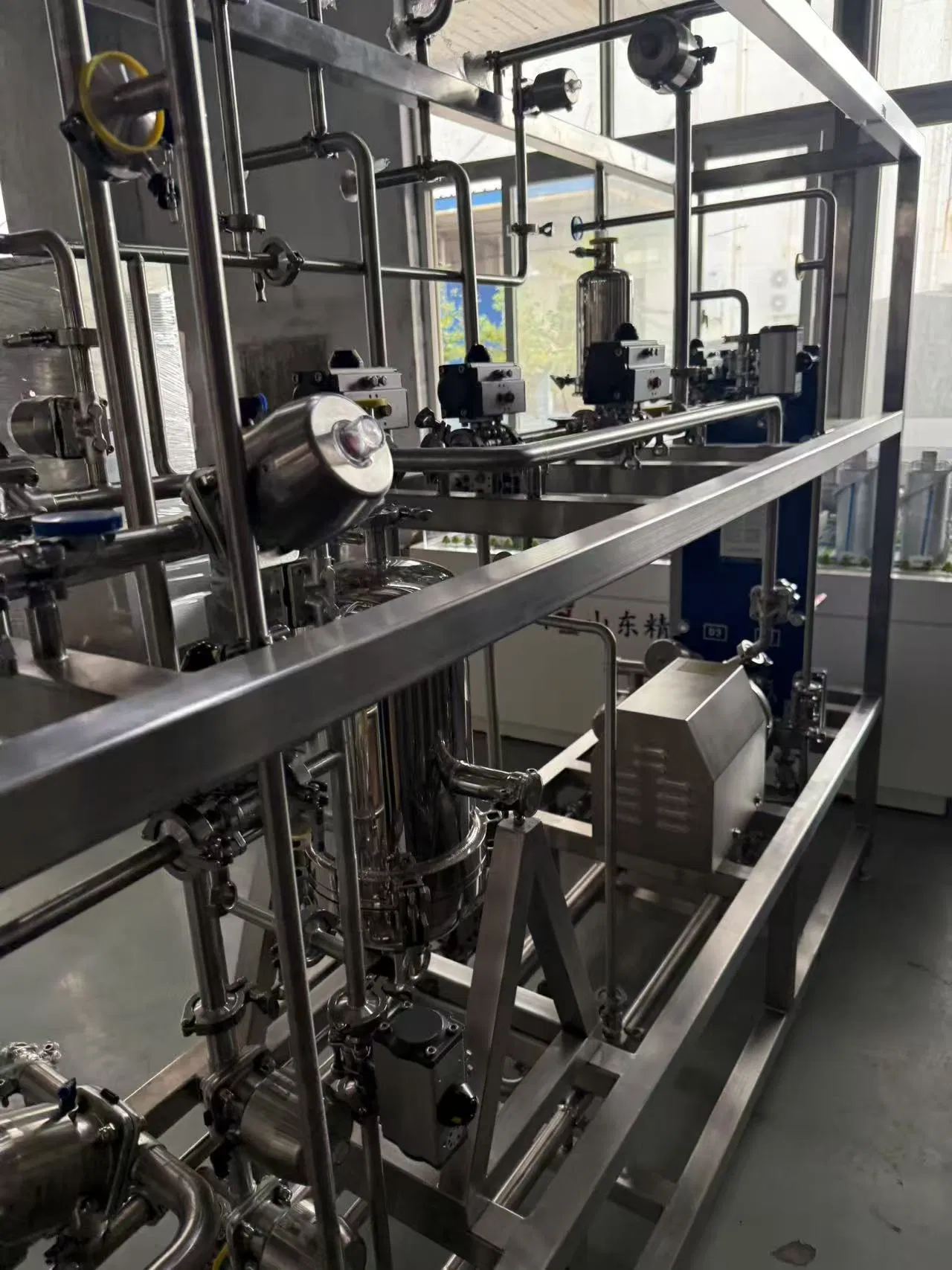 Innovative Distribution Solutions for Pharmaceutical Piping Systems with Clamps