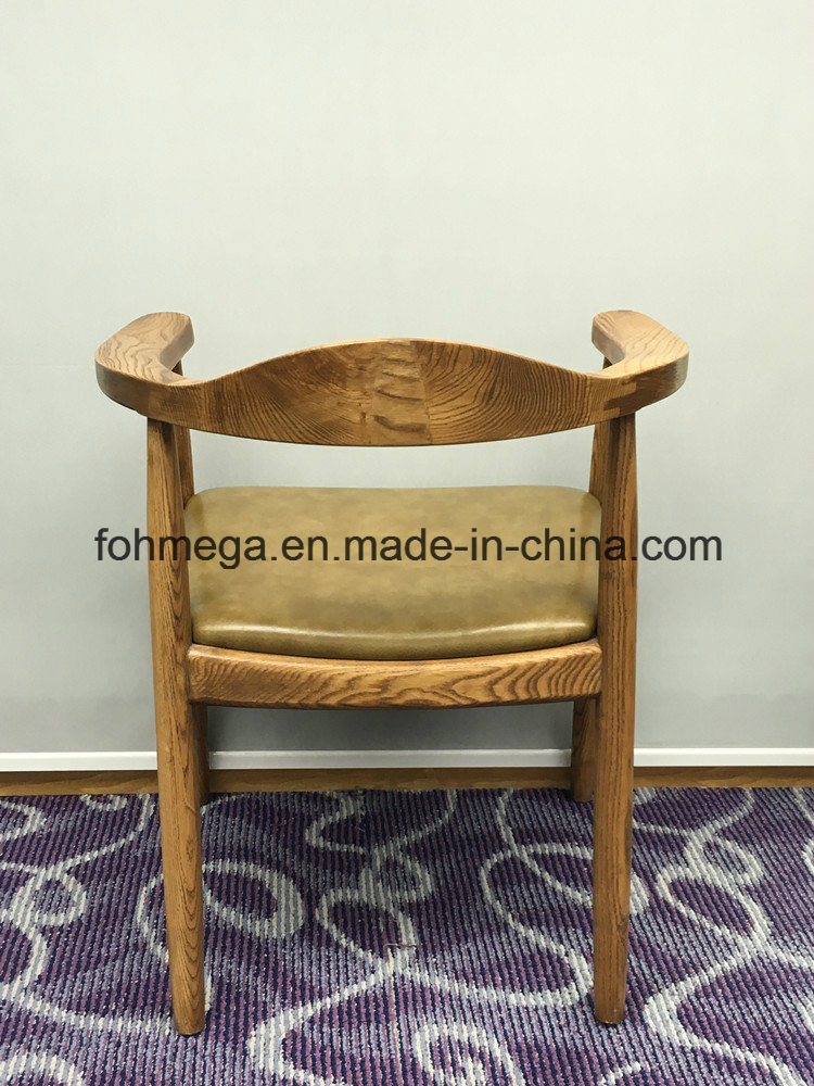 Armrest Lounge Solid Wood Chair with PU Leather Seating Cushion