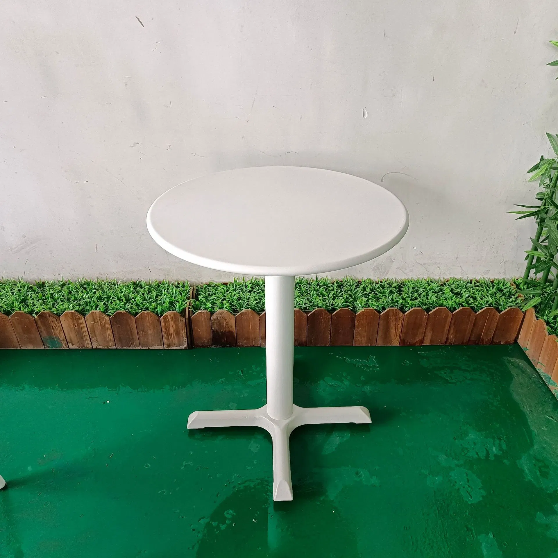 Best Modern Outdoor French Patio Design Metal Material Furniture for Hotels Villas Garden Restaurants