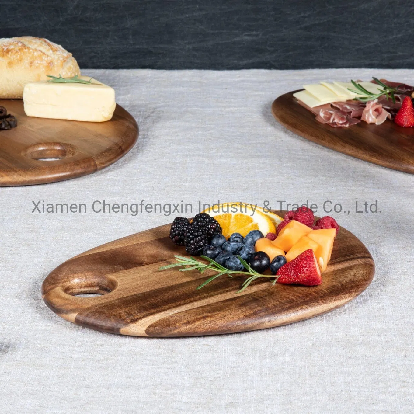 Elegant Acacia Wood Charcuterie Board for Entertaining Guests