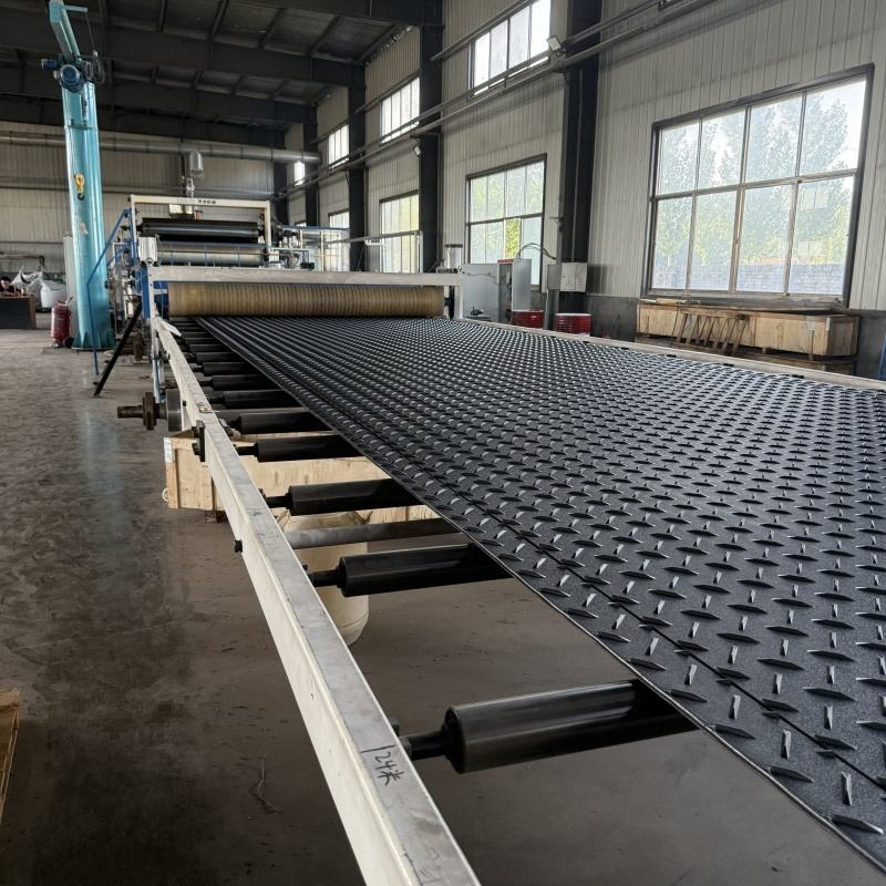 Best-Selling HDPE Plastic Paving Slabs Lightweight Customizable Non-Slip Ground Protection Boards Various Sizes Offering Cutting