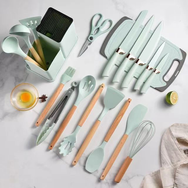 19 Piece Colorful Silica Gel Kitchenware with Wooden Handle and Cuttings Board Storage Basket Kitchen Utensils Set