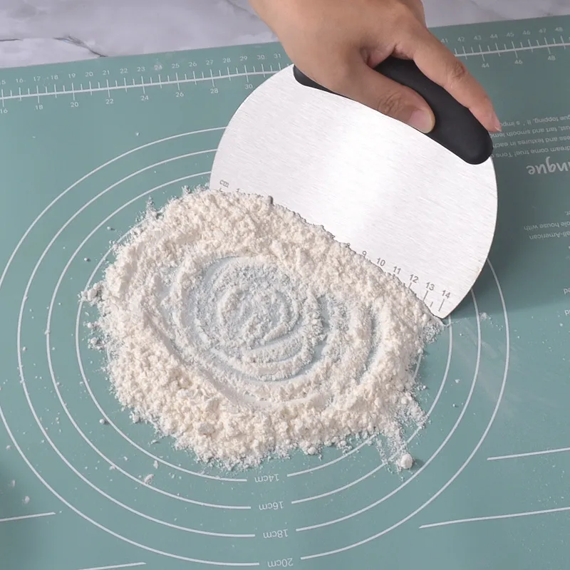 Dough Scraper Detail 3